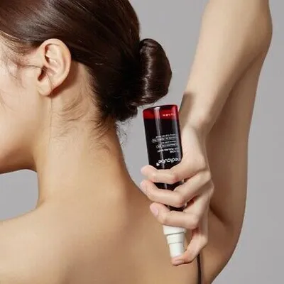 [MEDICUBE] Red Acne Body Peeling Shot 2.0 110g — view 3